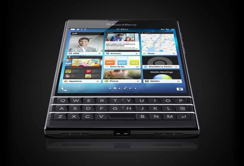 72-dpi-Tech-Blackberry Passport Smartphone- Inset-Image-2