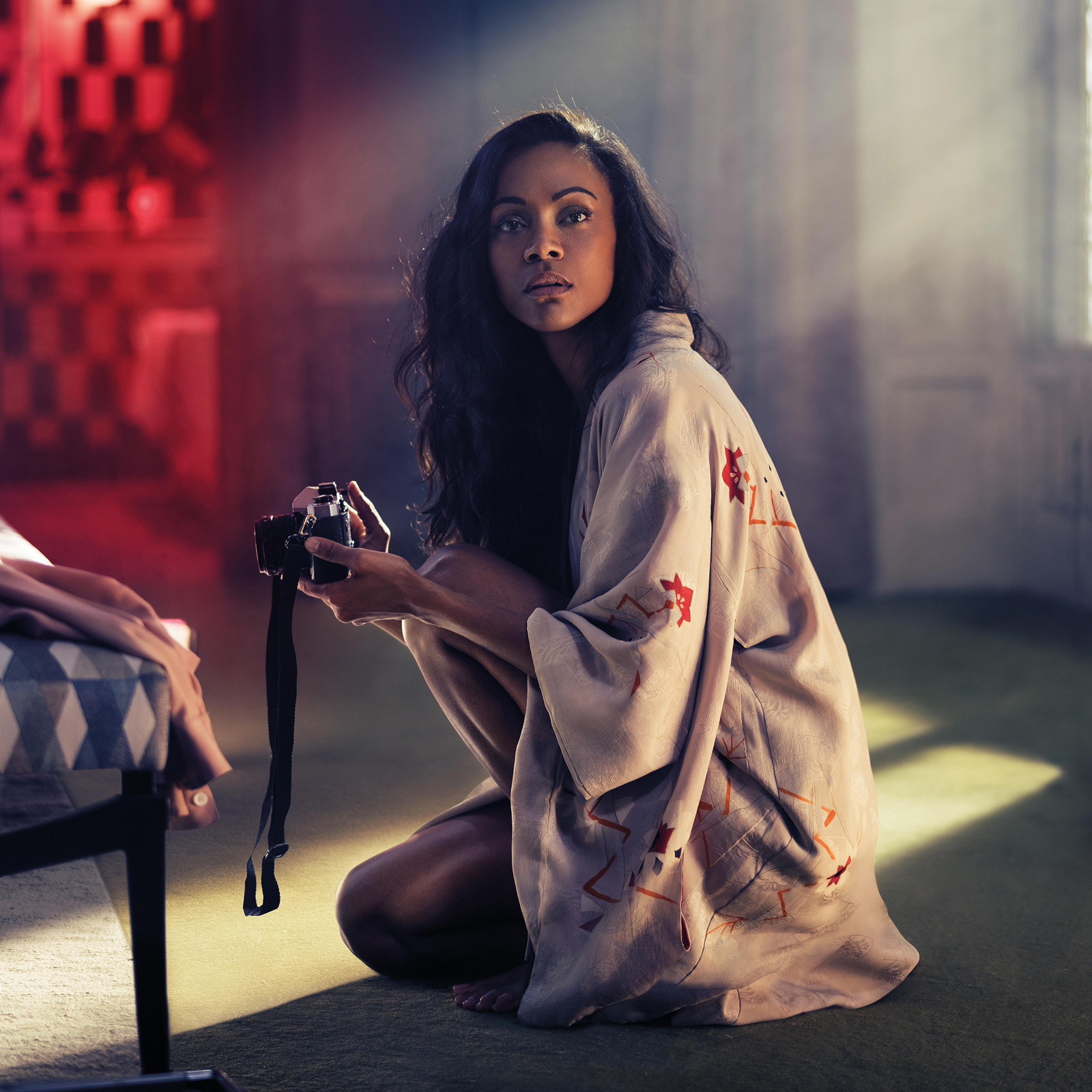 zoe saldana cigarette Zoe Saldana's Cocktail Tells a Thrilling Story