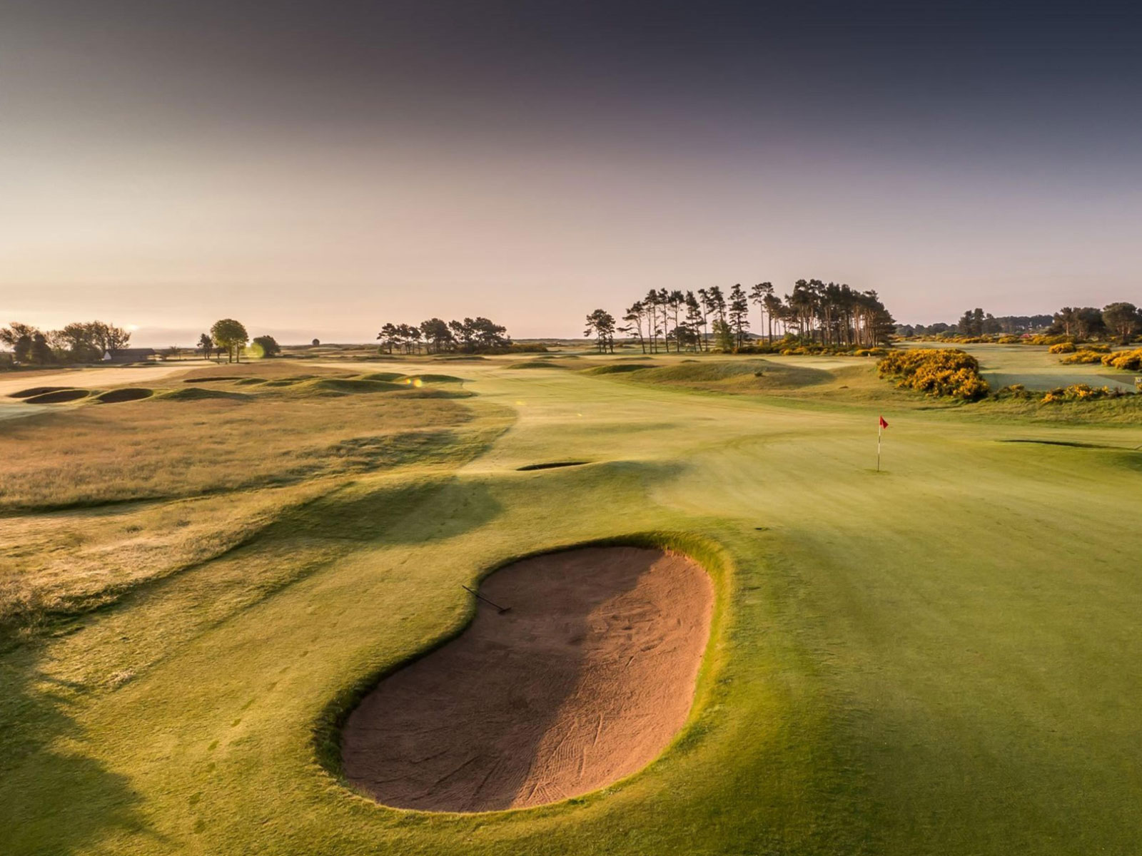 5 Famous Courses You Must Visit in the UK - Carnoustie