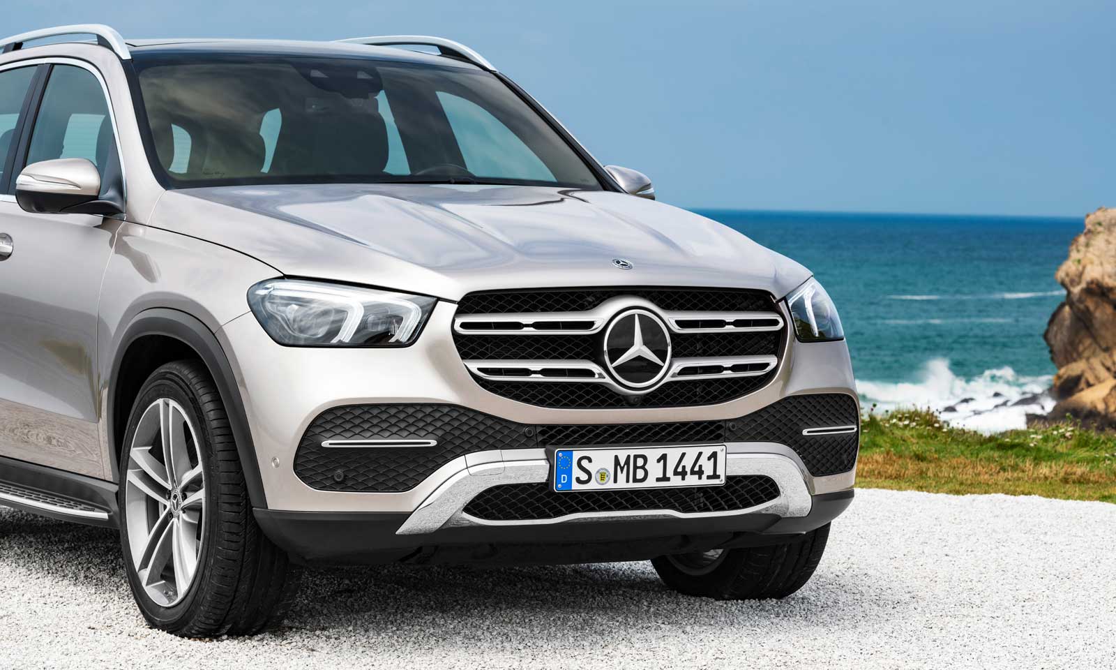 The 2022 Mercedes-Benz GLE450 Colors and Pricing