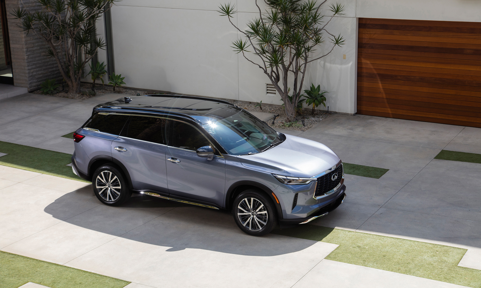 The 2022 Infiniti QX60 SUV with options