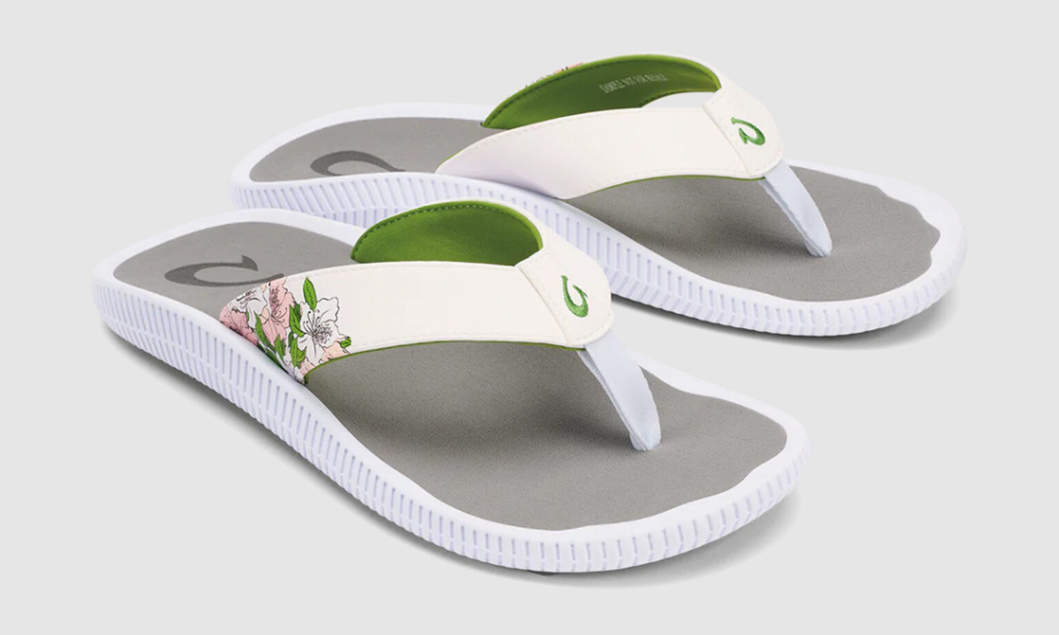 OluKai Launches New Spikeless Golf Shoe Collection