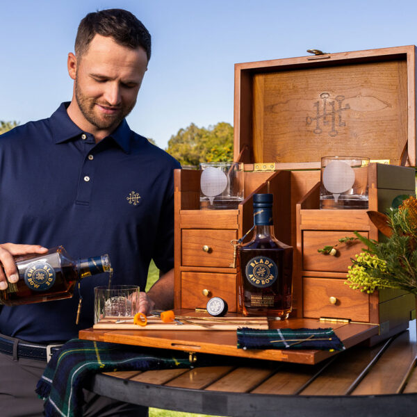 Wyndham Clark Aces Golf's Perfect Pairing with Blade and Bow Bourbon Partnership