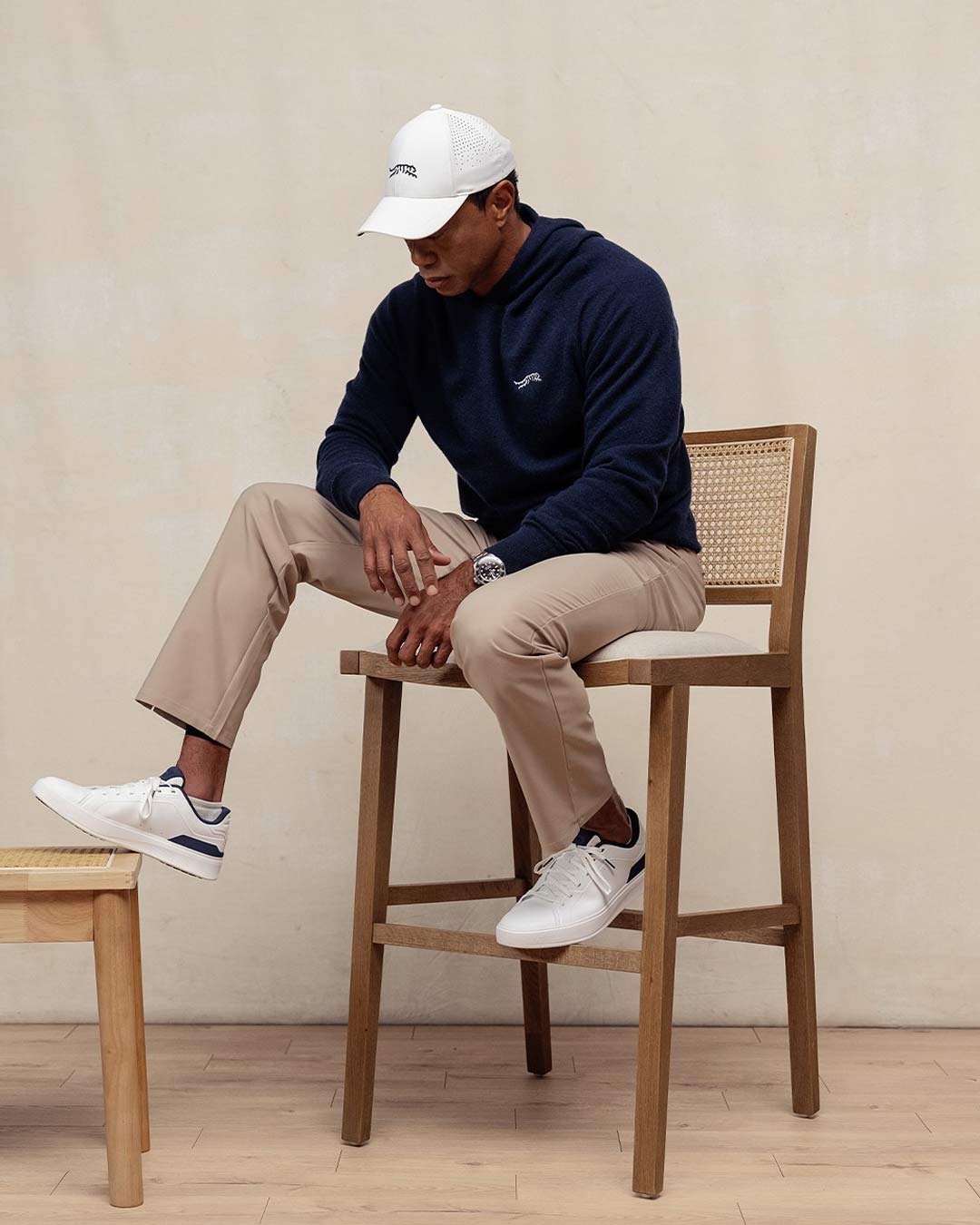 tiger-woods-sun-day-red